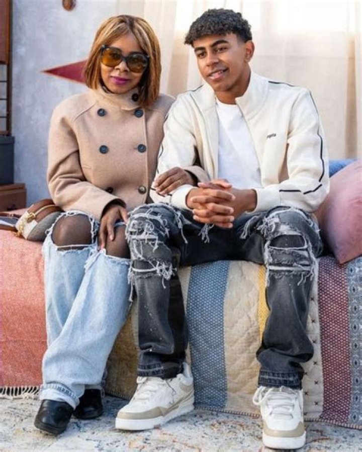 How Old is Lamine Yamal's Girlfriend? Exploring Their Relationship and Background